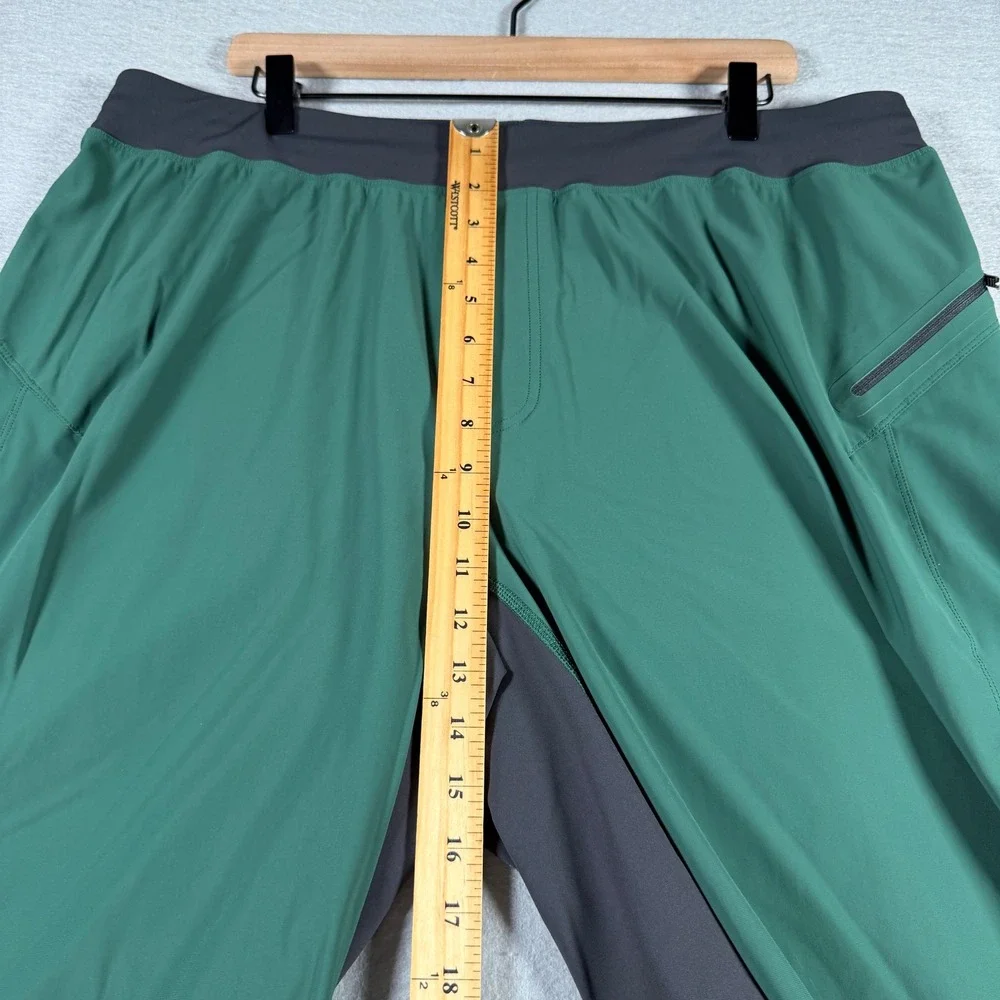 Lululemon License to Train Lined Short 10 Green Grey Mens XXL Training Shorts